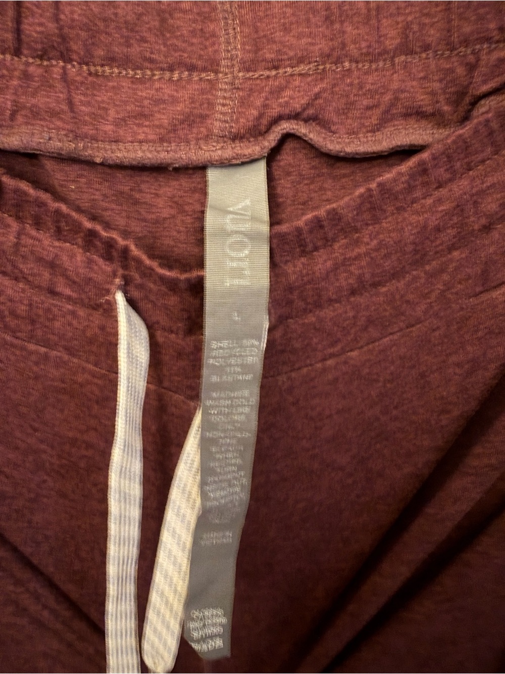 Vuori Maroon Women’s Jogger Pants with Drawstring - Picture 4 of 5
